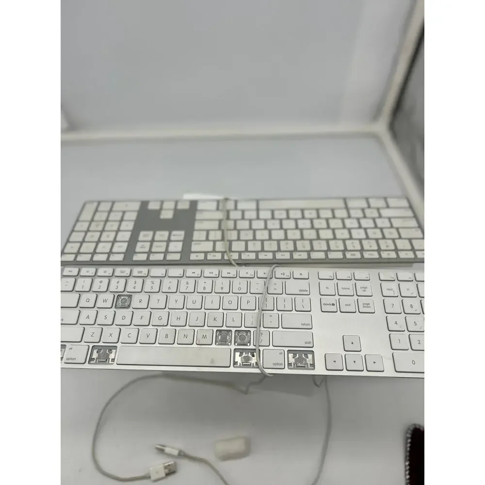 Apple White Aluminum USB Wired Keyboards for iMAC parts only AS IS